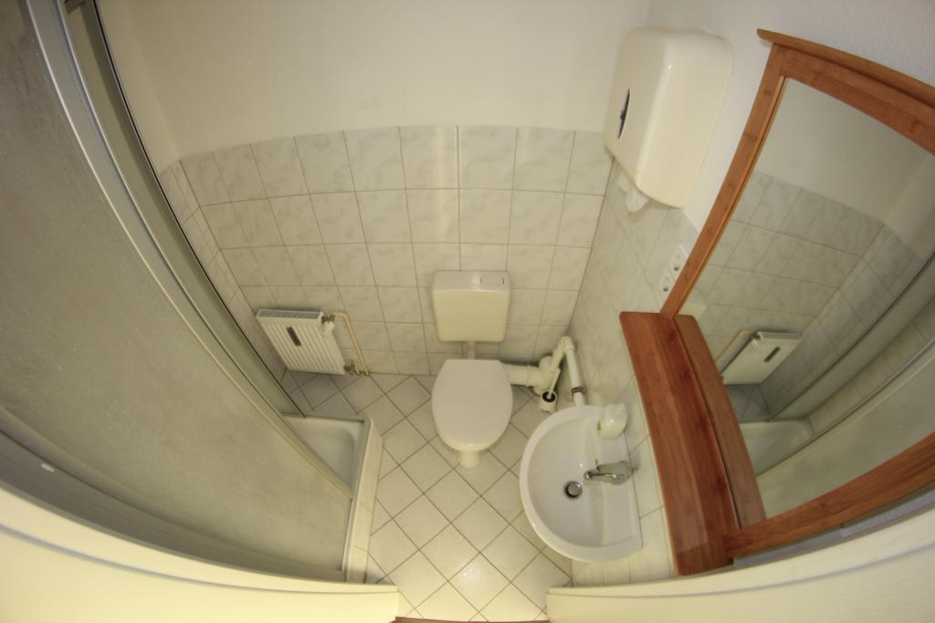Schlafraum Apartment Berlin Bagian luar foto